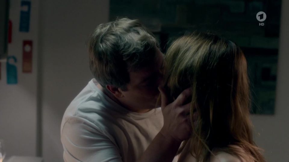 Ulrike C. Tscharre – Zielfahnder Flucht in die Karpaten (2016) HD 720p!!!