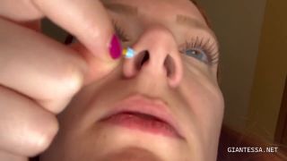 Evelyn Jade - Tiny date gets lost in giantess nose (Fetish porn)