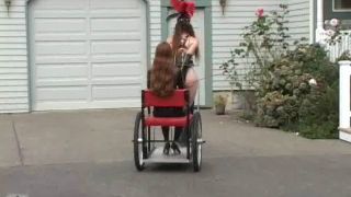 Casa de Gord18 12 29 Anna Rose - Pony Girl with Lydia (Escena)