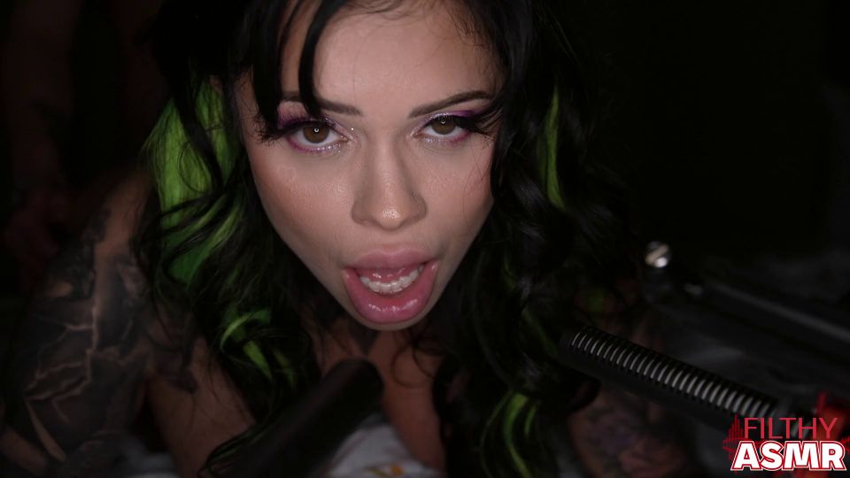 Xwife Karen - Una nueva experiencia audible - Adolescentes