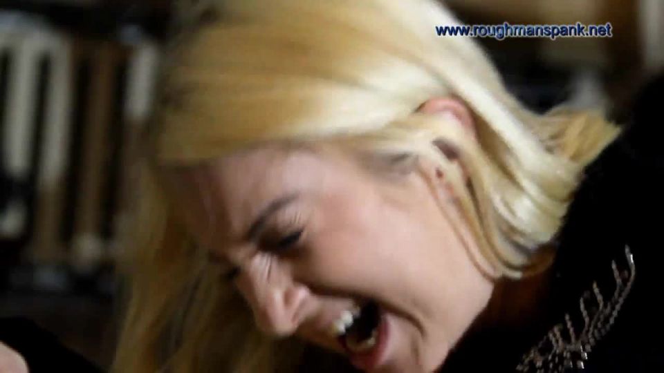 RoughManRedes de spank RoughManSpank 2018 mala obra