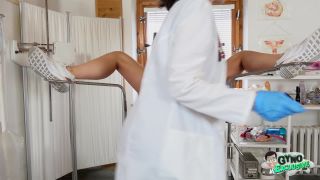 Di Devi, Lilit Sweet - Pussy examination and huge shaking...