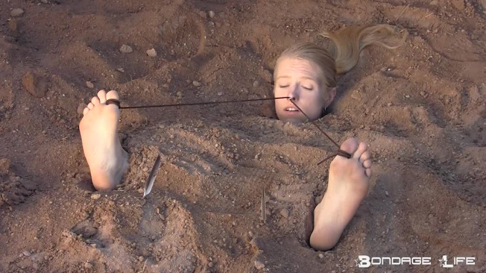 adulto xxx video 17 BondageLife – Tickled In Garden – Rachel Greyhound, femdom bdsm porno en femdom porno