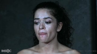 Victoria Voxxx Prowler Descargar nuevo vídeo porno modo rápido...