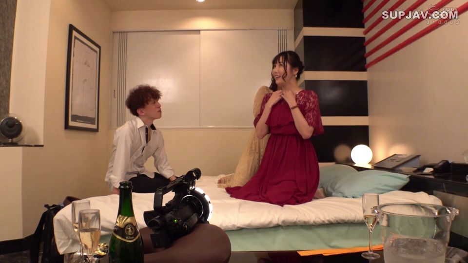 Reducing Mosaic DVMM-214 一般男女モニタリングAV 二次会帰りの終電間際に突撃交渉！友達同士の大人の男女が中出し1発10万円の過激ミッションに挑戦！ほろ酔い若妻2人が既婚男性とラブホテルで朝までハーレム逆3P連続射精セックス！5 互いの家庭を忘れた秘密の乱交は1発限りじゃ収まらない！！