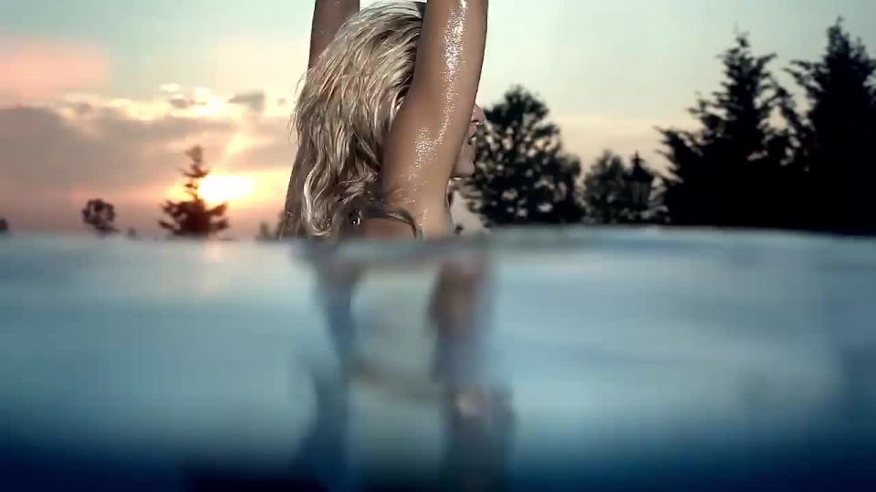 Dara Rolinc - Stale Dokola (2014) HD 720p - [Celebrity porn]