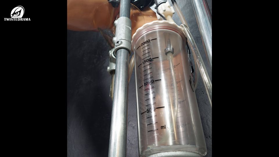 gratis adulto clip 29 Lucie Arztin - PissPump con Armbinder - UltraHD 2160p  fetiche  fetiche porno cuello fetiche porno