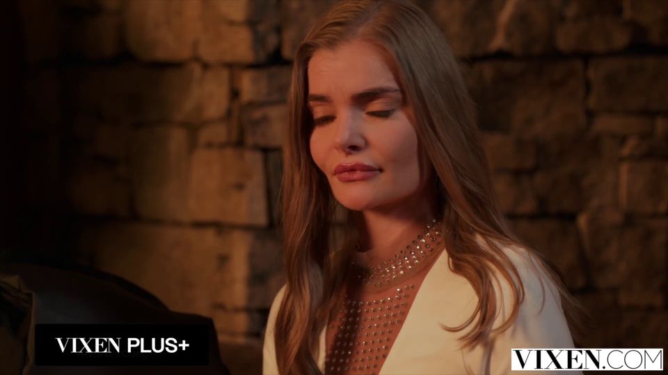 7199 VIXEN Gorgeous Duo Fibi Euro And Emiri Momota Share A Hu...