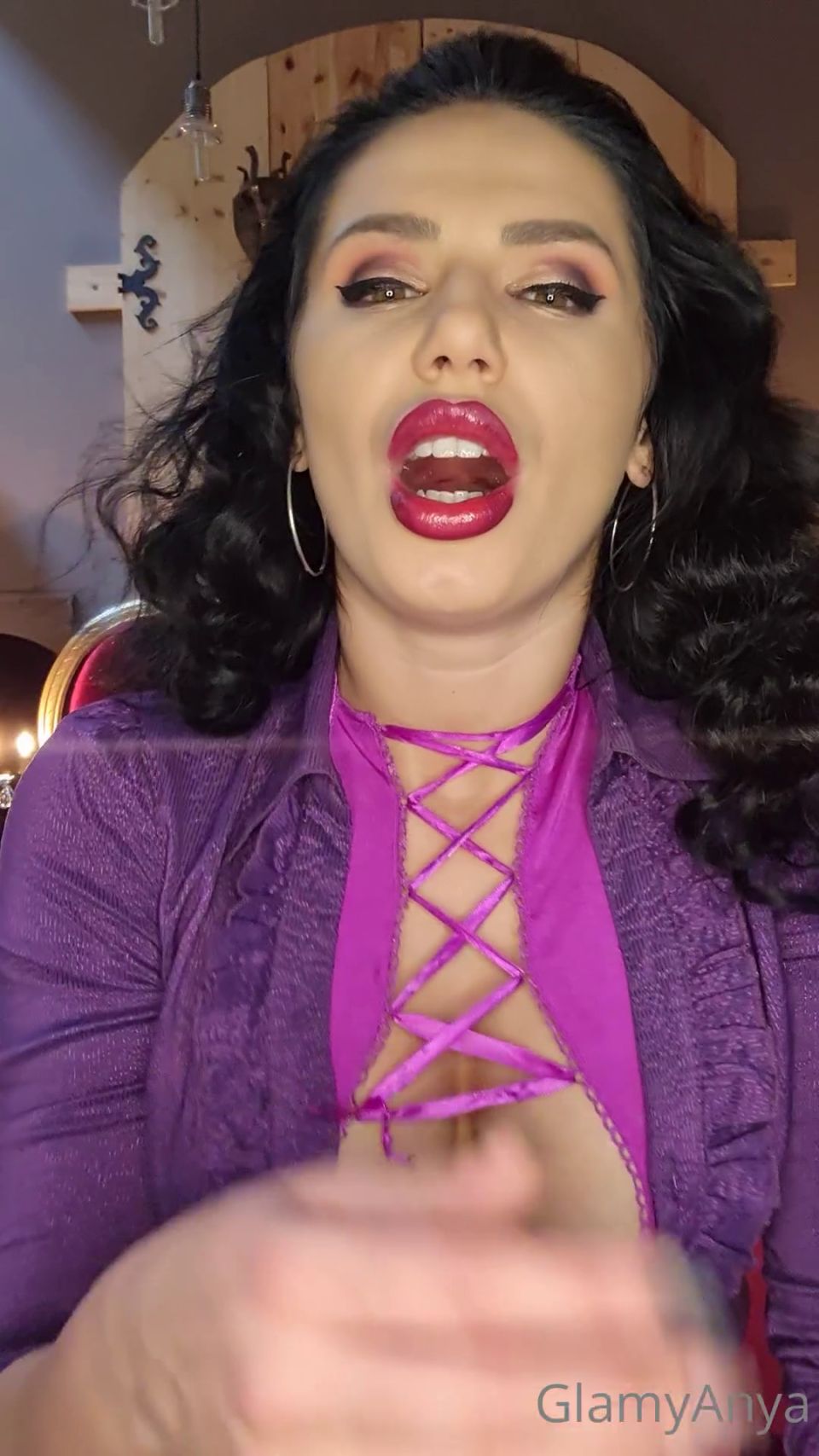 GlamyAnya OnlyFans GlamyAnya 2021-01-27 Domina kiss