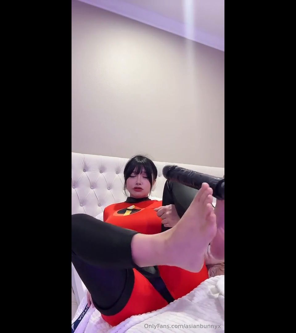 Asiáticasbunnyx, Miss Invencible máquina de sexo Sólofans (Porno de Amateur)