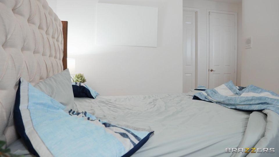 free porn clip 43 Swapped With A Pervy Pillow - 4K on fetish porn hardcore sex between mom