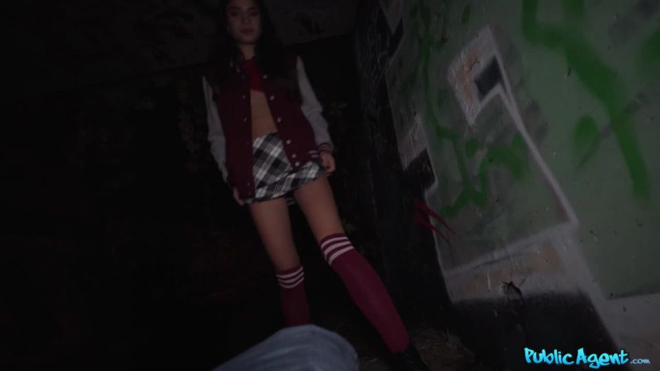 This French Girl Is Crazy (Amateur porn) Candie Luciani