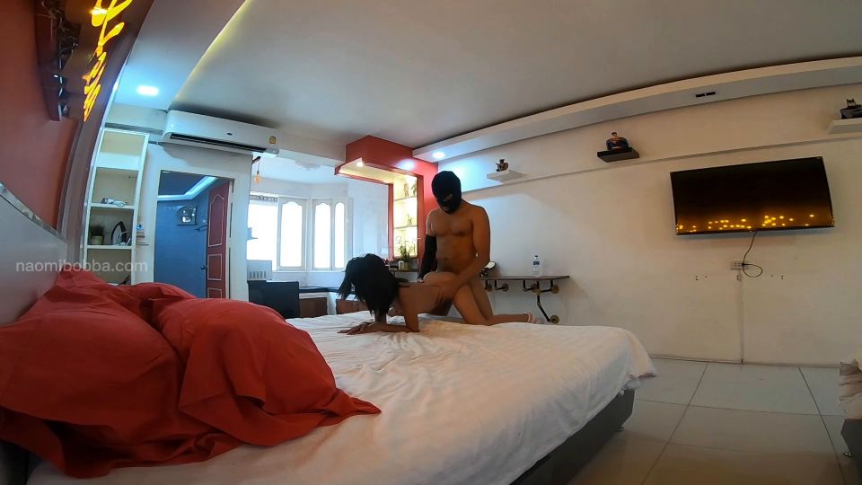 Naomi Bobba adolescente interracial primera vez en FullHD