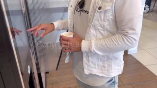 Laure raccuzo () Defi baise inconnu rel laire dautoroute pour inaugurer mes nouveaux seins je dcide dorganiser une chasse lhomme sur les aires dautoroute de ma region afin de trouve