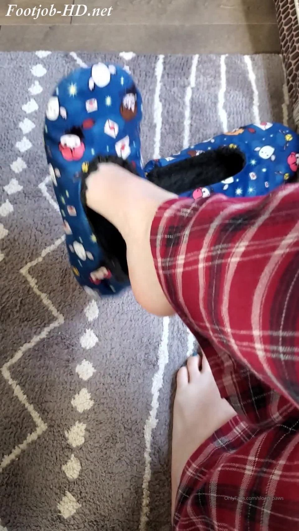 xxx clip 4 Sloans Paws 33 on handjob porn foot fetish por