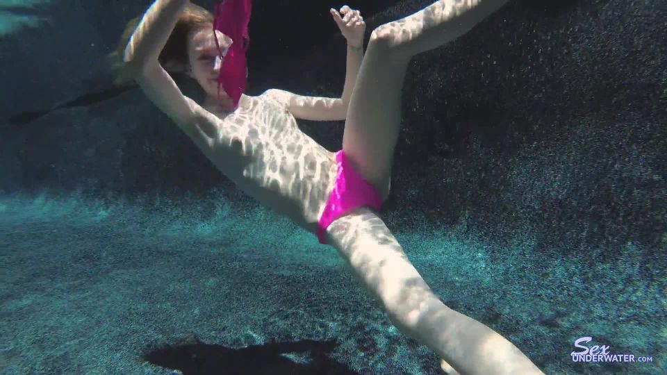 SexUnderwater e1083 Kristy May UW Model Training (mp4)