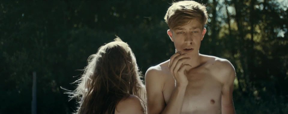 Paula Kroh - Jennifer Rostock - Wir Waren Hier (2016) HD 1080p - (Celebrity porn)