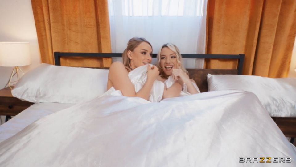 Pene Piñata Fiesta Sneaky Trío - Kenna Jam...