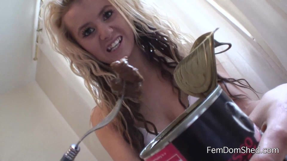 Princess Brook Dog food for my bitch Strapon!