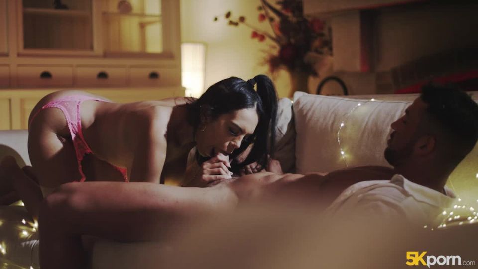 The MILF and Maximo bigtits Katrina Moreno