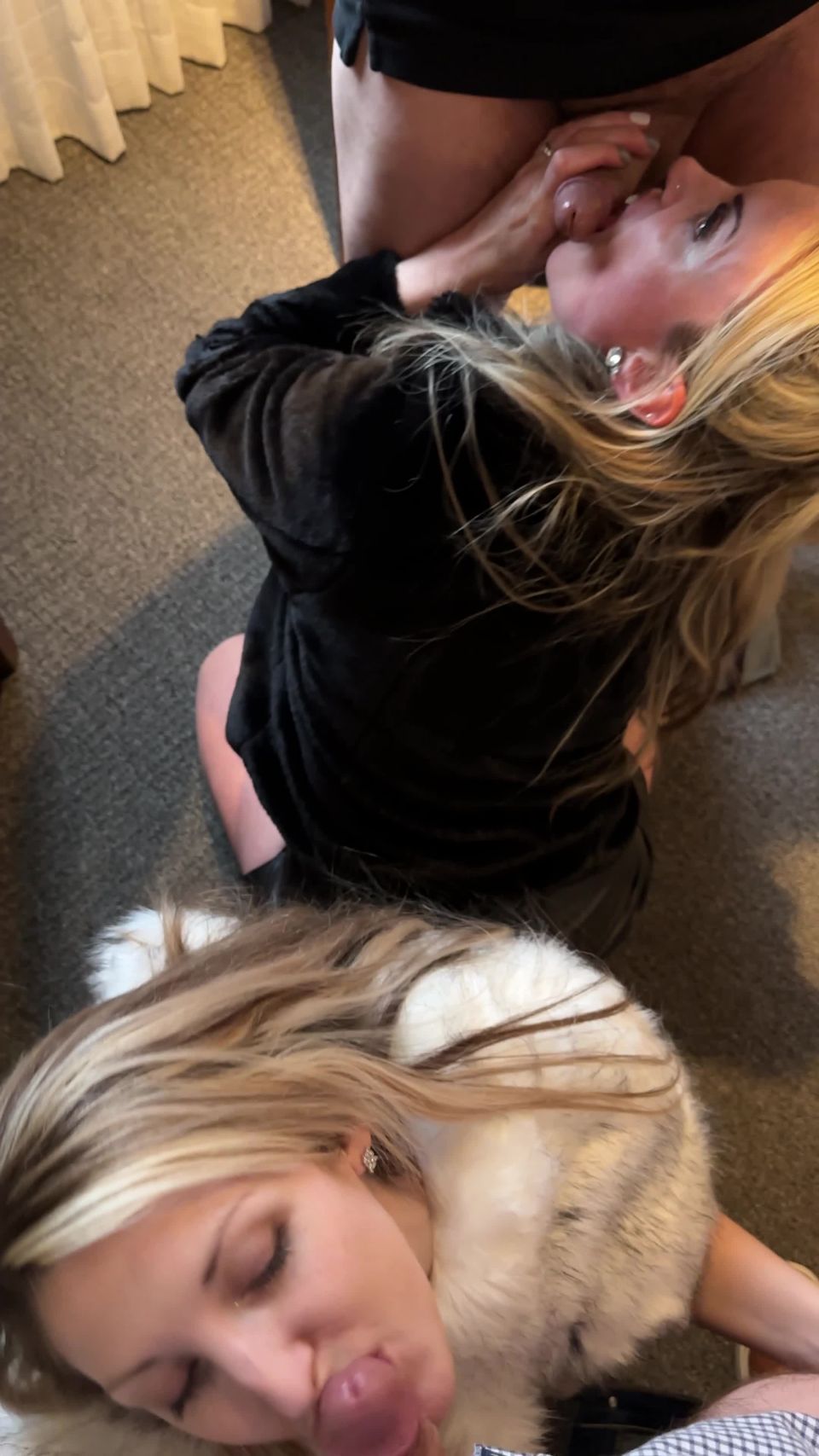 ErikaSwingz - Dual Blowjobs with TallGirlAlli ) She's over 6 feet tall - Orgy