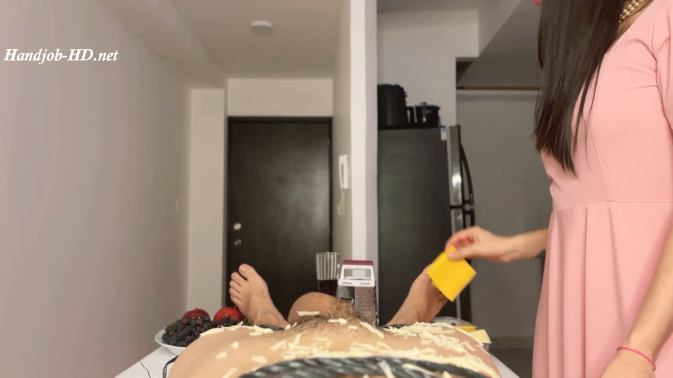 CoralTrip Handjob Juego de alimentos Fetish 4K BG Atado a la mano con queso (porno de trabajo manual)