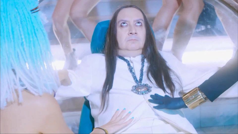 Arielle Dombasle, Zoe Le Ber, Laetitia Carrere, Caroline Chaspoul - Palacio de Cristal Extranjero (2018) HD 1080p!!!