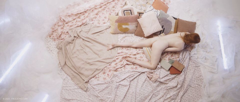 25-02-26 Kiara Love Dream Play 1080p - Frolic Me - Play