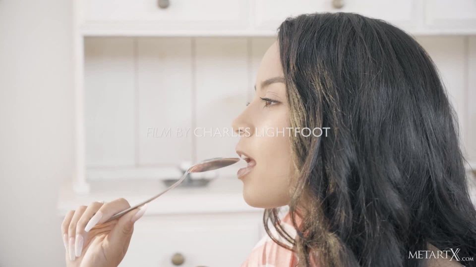 7672 Maya Bijou State Of Mind 1080p