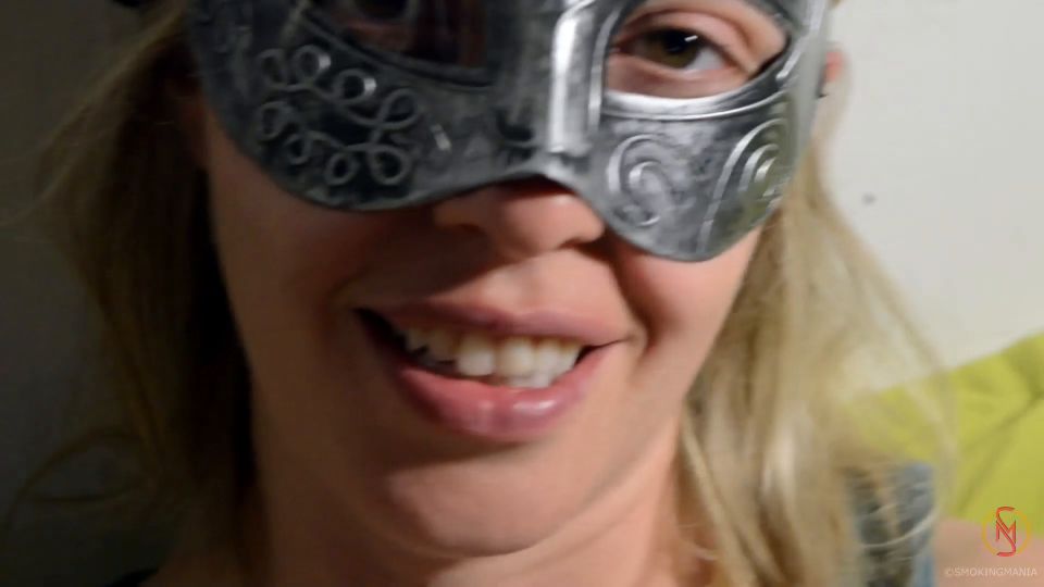 Estimular la película con Fumamanía.