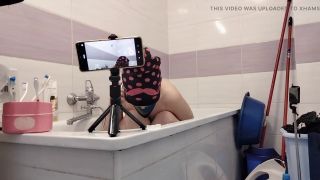 Big Nipples Amateur wife shaves her pussy hair.