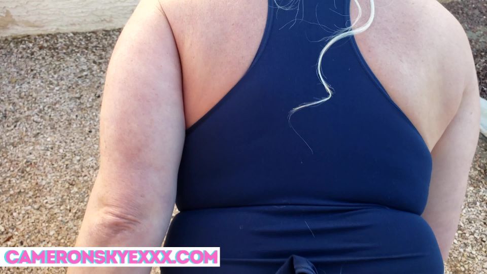 M@nyV1ds - Cameron Skye - Quick Backyard Fuck