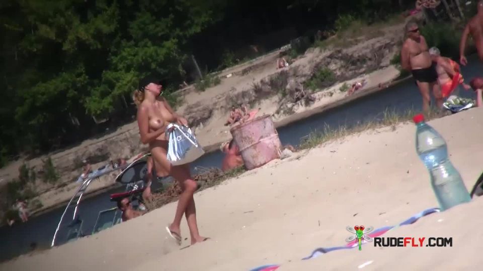 gratis en línea video 9 joven sexo duro video hardcore porno HiiShe es mi esposa encantadora y hermosa, una mujer naturista. 4  hardcore