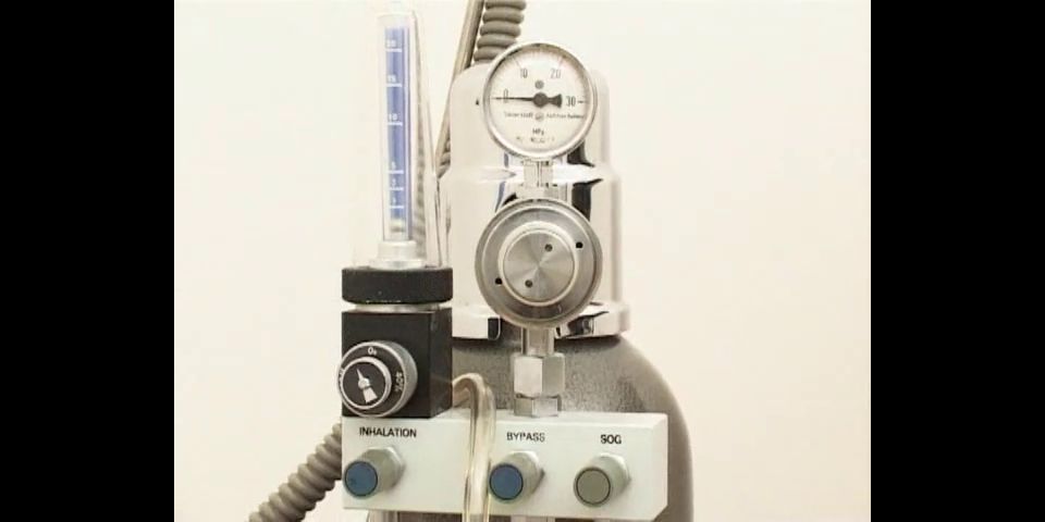 adult xxx video 19 Clinic Berlin [SD 608.9 MB] on femdom porn porn public bdsm