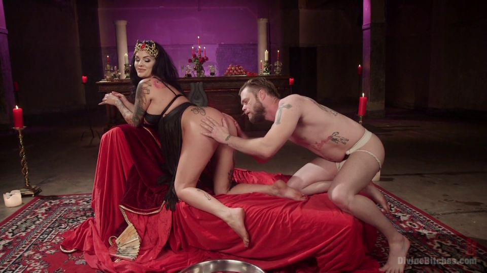 gratis xxx video 5 femdom bi femdom porno  Mike Panic, Lola Luscious. Fertilidad Divina [HD 1,91 GB]  lola luscious