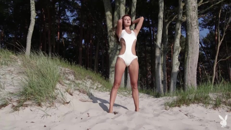 Playboy plus con elina amor en momentos de agitación