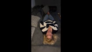 Bonieclydeerotik - Bonie und Clyde selbstbefriedigung blond Solo sexy geil feucht zittern Zucken stöhnen multiple Orgas