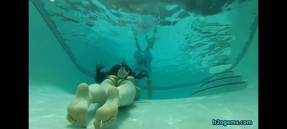 adult video clip 9 Apple Pulley Dunking - bdsm - bdsm porn gay porno bdsm couple