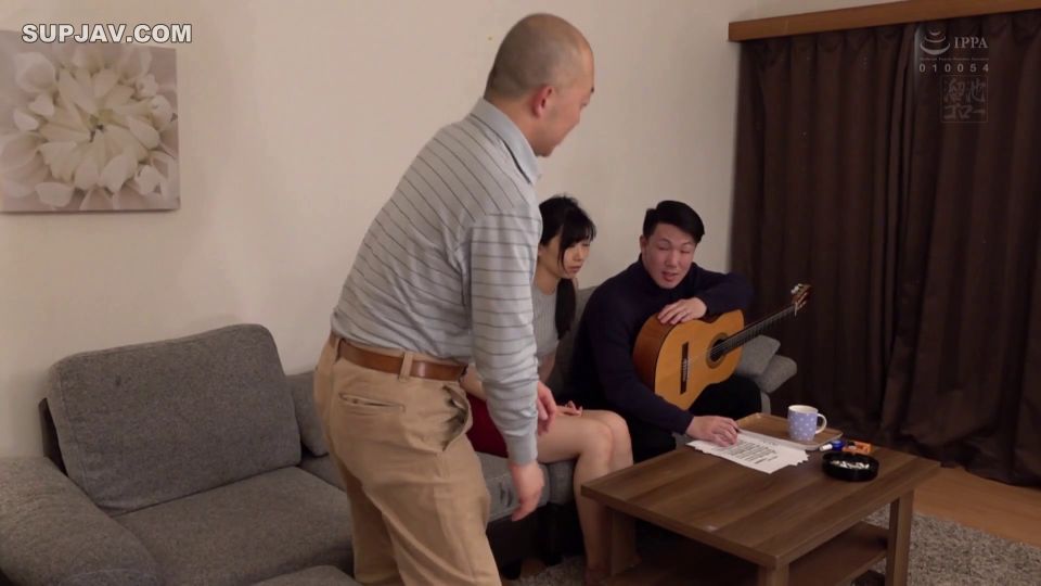 Reducing Mosaic MEYD-496 旦那が喫煙している5分の間義父に時短中出しされて毎日10発孕ませられています…。 黒川すみれ