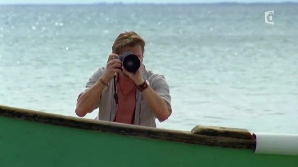 Sonia Rolland - Affaires etrageres s01e01 (2010) HD 720p - [Celebrity porn]