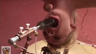 Casa de Gord16 03 12 Petal Benson - Arco de vuelta para Gord desnudo Parte II