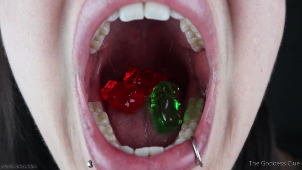  feet porn | the-goddess-clue  My sweet little snack So tasty it makes my mouth | feet