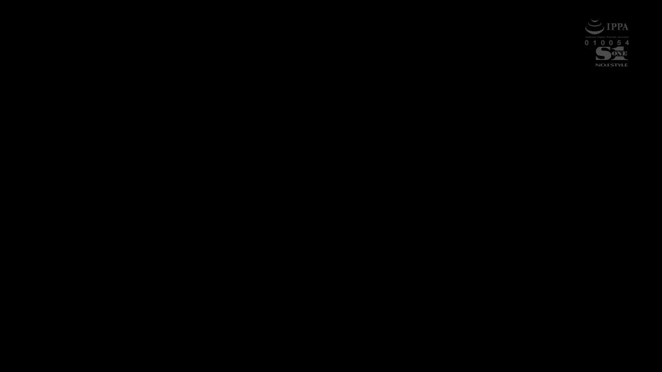 I'm just a married old man, but my young, beautiful subordinate seduced me into a physical relationship, and at the business trip hotel, she made me cum over and over... Aizawa Miyu ⋆.