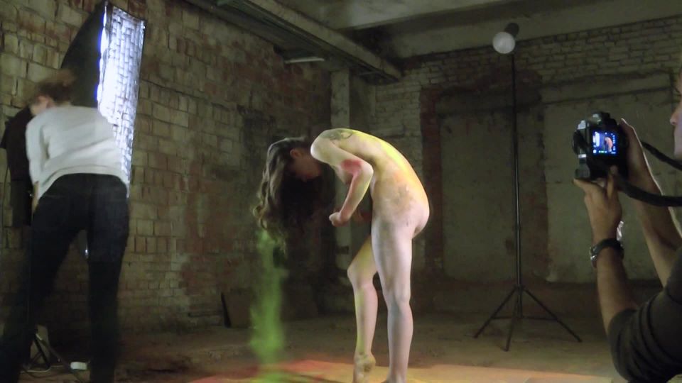 Nude Model Sensation Naked-Video