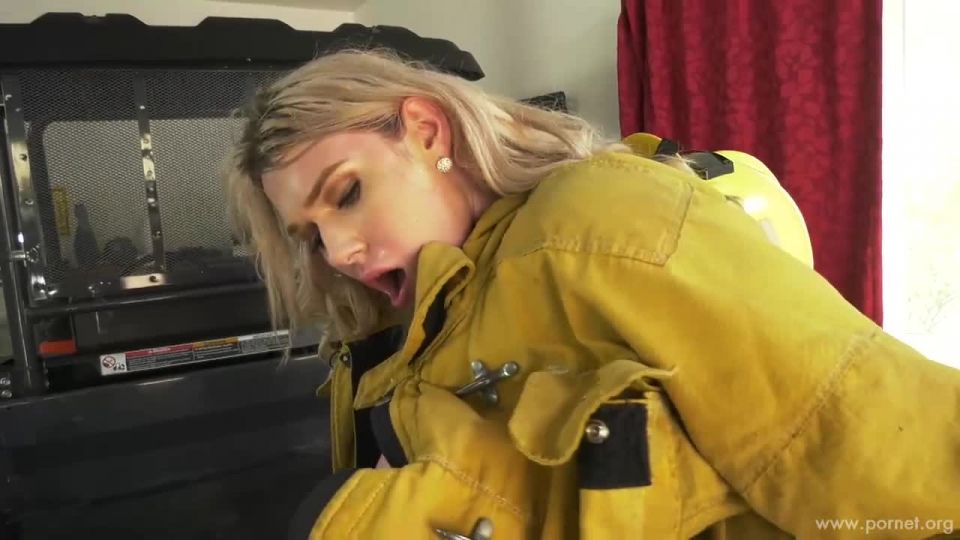 adult video clip 38  shemale porn | I Love A Trans In Uniform 1 | shemale and gay