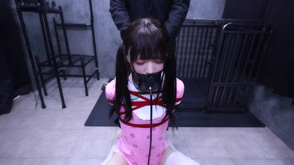 Fantia jp DDD04004120 (Baby Bondage) ベビー緊縛10分