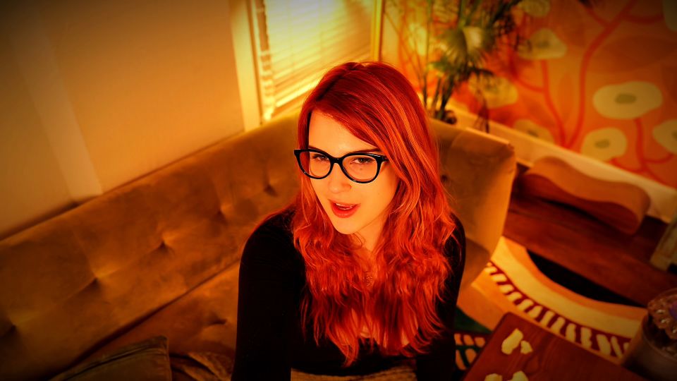 clip para adultos 12 Madera de oliva – Olive Garten – Mamá piensa que tu pene pequeño es hermoso en pov cadence lux femdom