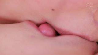 [HMN-088] こう見えて経験人数一人 8年間彼氏一筋で両親にも紹介し合っている 結婚間近の京都美人 他の肉棒とセックスしてみたくて中出しAV Debut！！ 早田菜々子