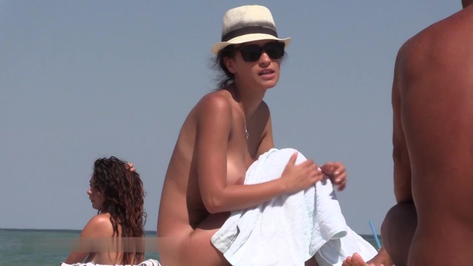 online adult video 4  Video captured by hidden camera, nude beaches on webcam