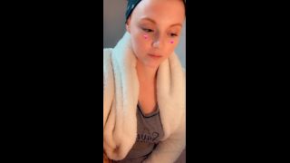 HayleeLove () Hayleelove - cam time shark week has begun so no penetration for me however you can use my p 03-03-2020